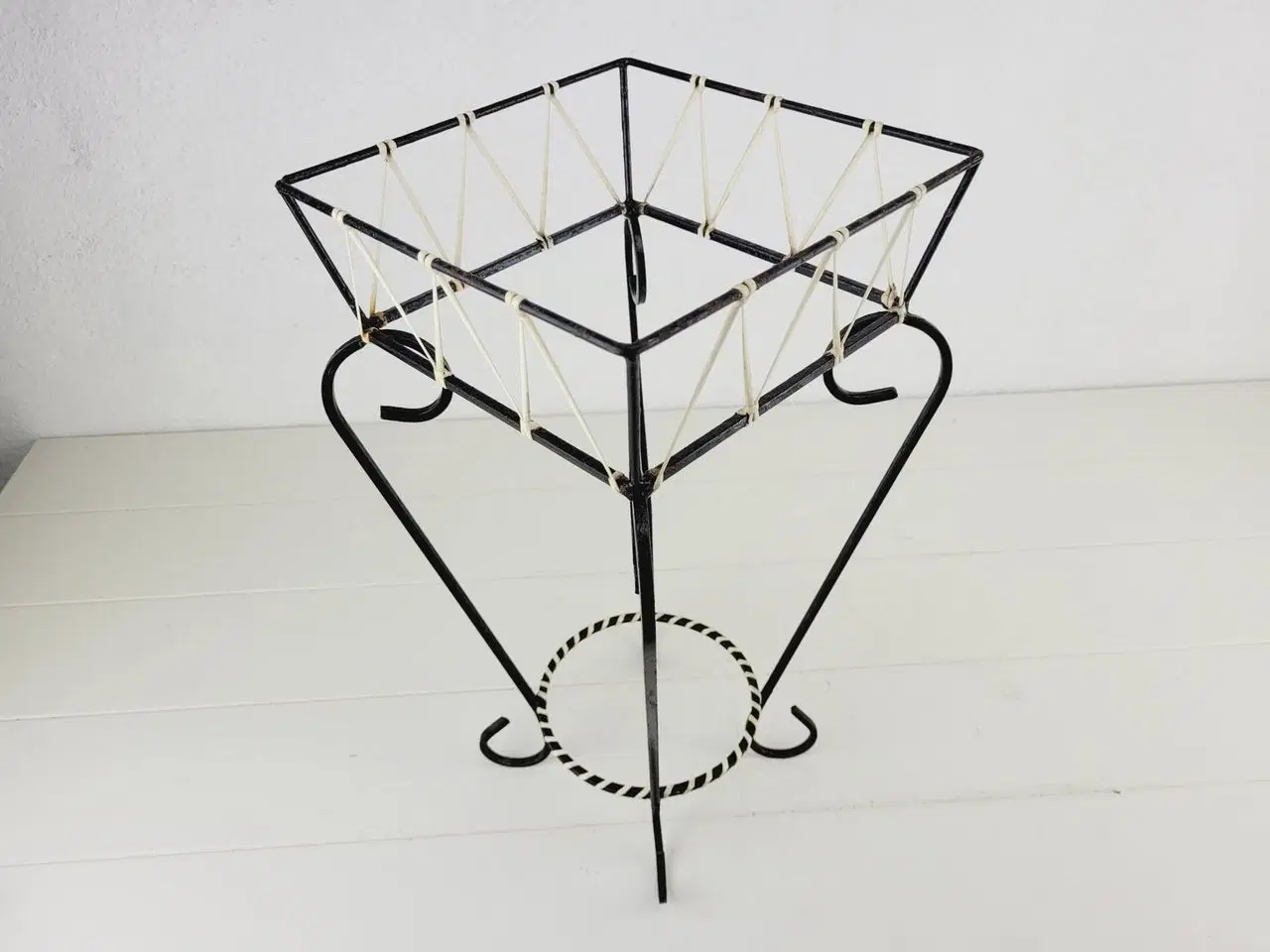 Billede 7 - ⭐️ Vintage Plante / Blomsteropsats i Metal