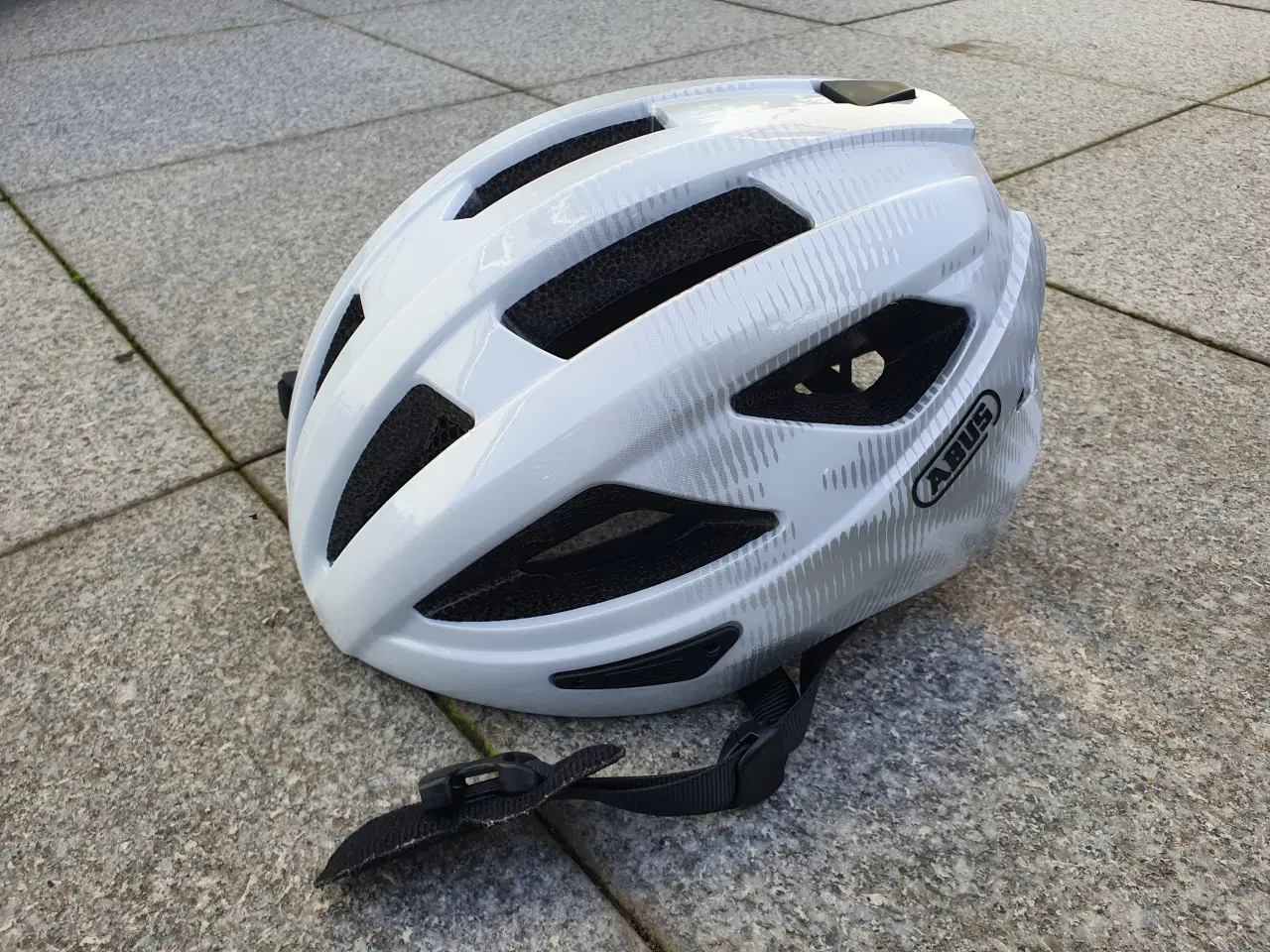 Billede 2 - ABUS cykelhjelm 