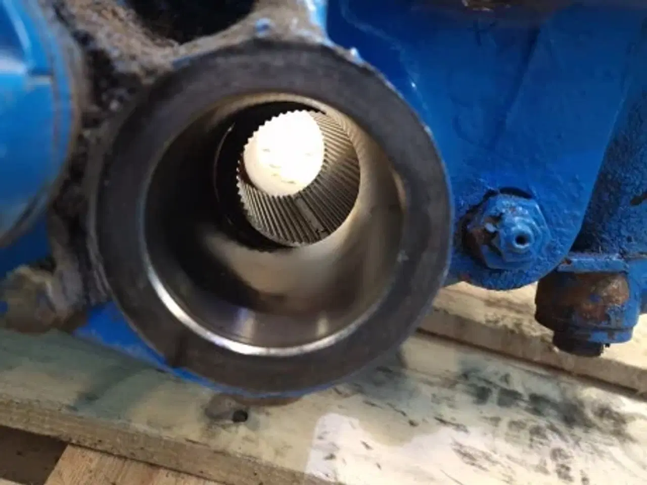 Billede 8 - Ford 6640 Dæksel Gearkasse E9NN537AA