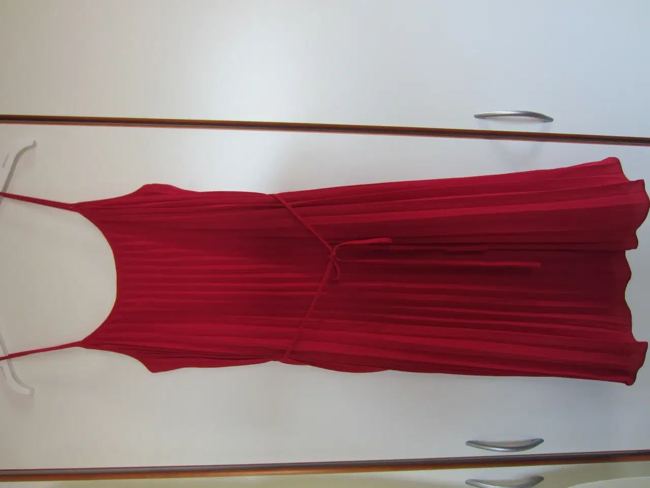 Billede 3 - Flot rød kjole i str. 38