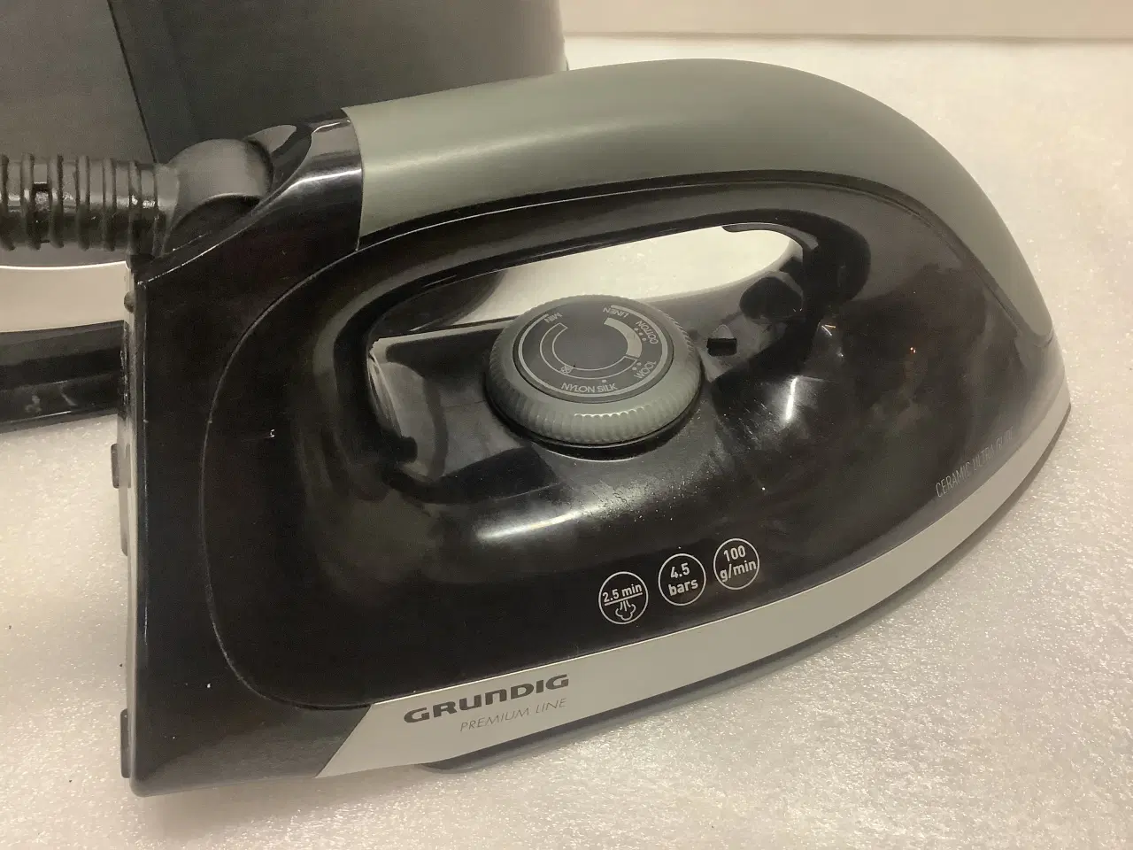 Billede 4 - GRUNDIG dampstation, brugt ganske sparsomt...