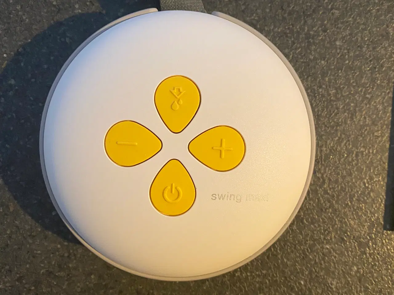 Billede 2 - Medela brystpumpe og sutteflasker