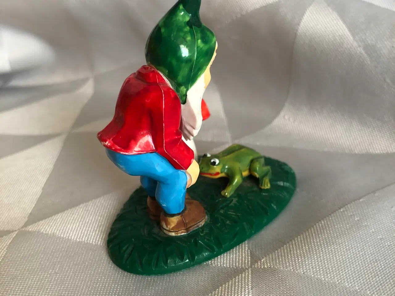 Billede 3 - Lille julemand med en frø og svamp
