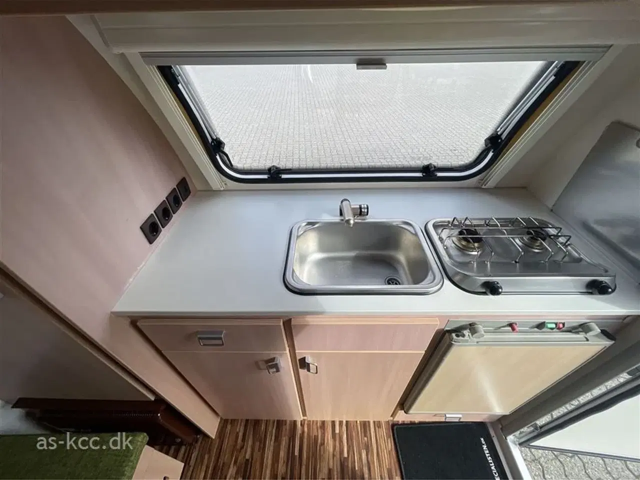 Billede 7 - 2010 - Tabbert T@b 320 RS   T@P 320 RS årgang 2010. 3 sovepladser, 4 siddepladser, Telt, Solsejl.