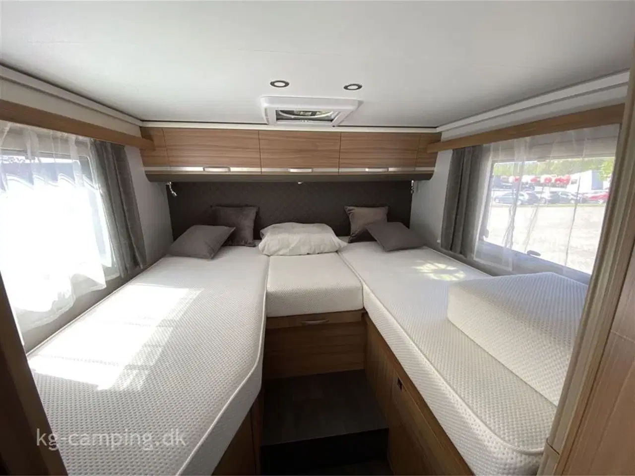 Billede 7 - 2021 - Adria Coral AXESS S600 SL   Særdeles velholdt CORAL Axcess autocamper