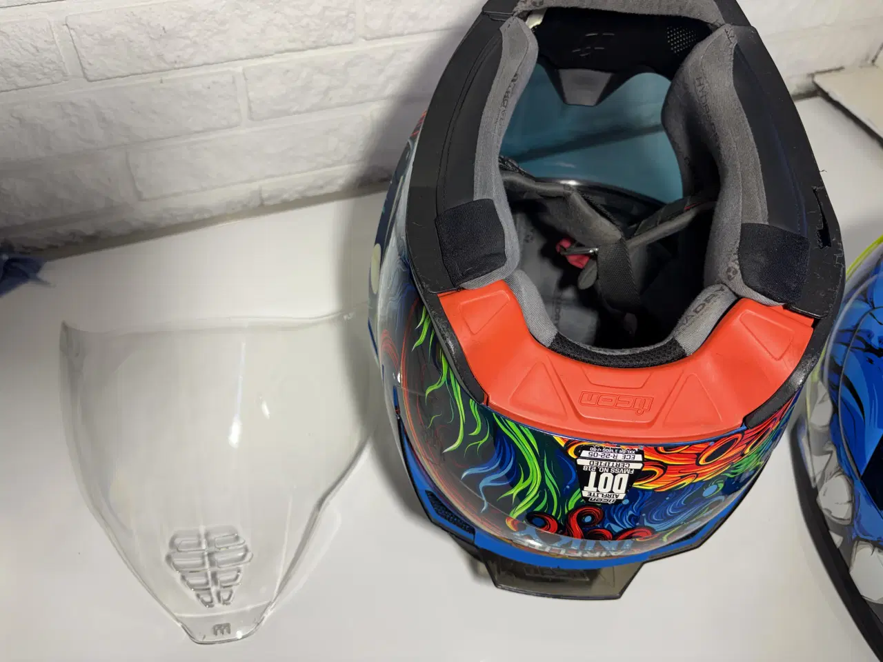 Billede 6 - ICON HJELME XXL