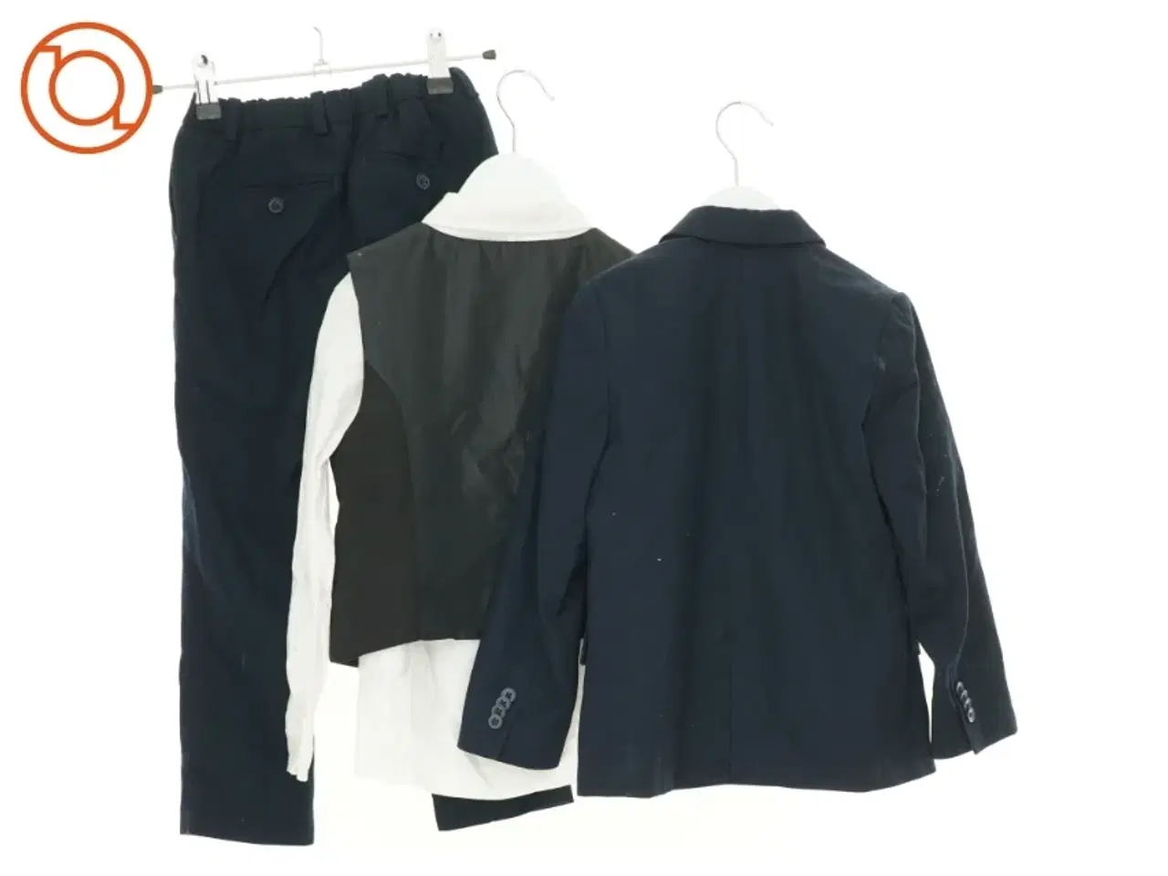 Billede 2 - Jakkesæt med vest fra H&M (str. 116 cm)