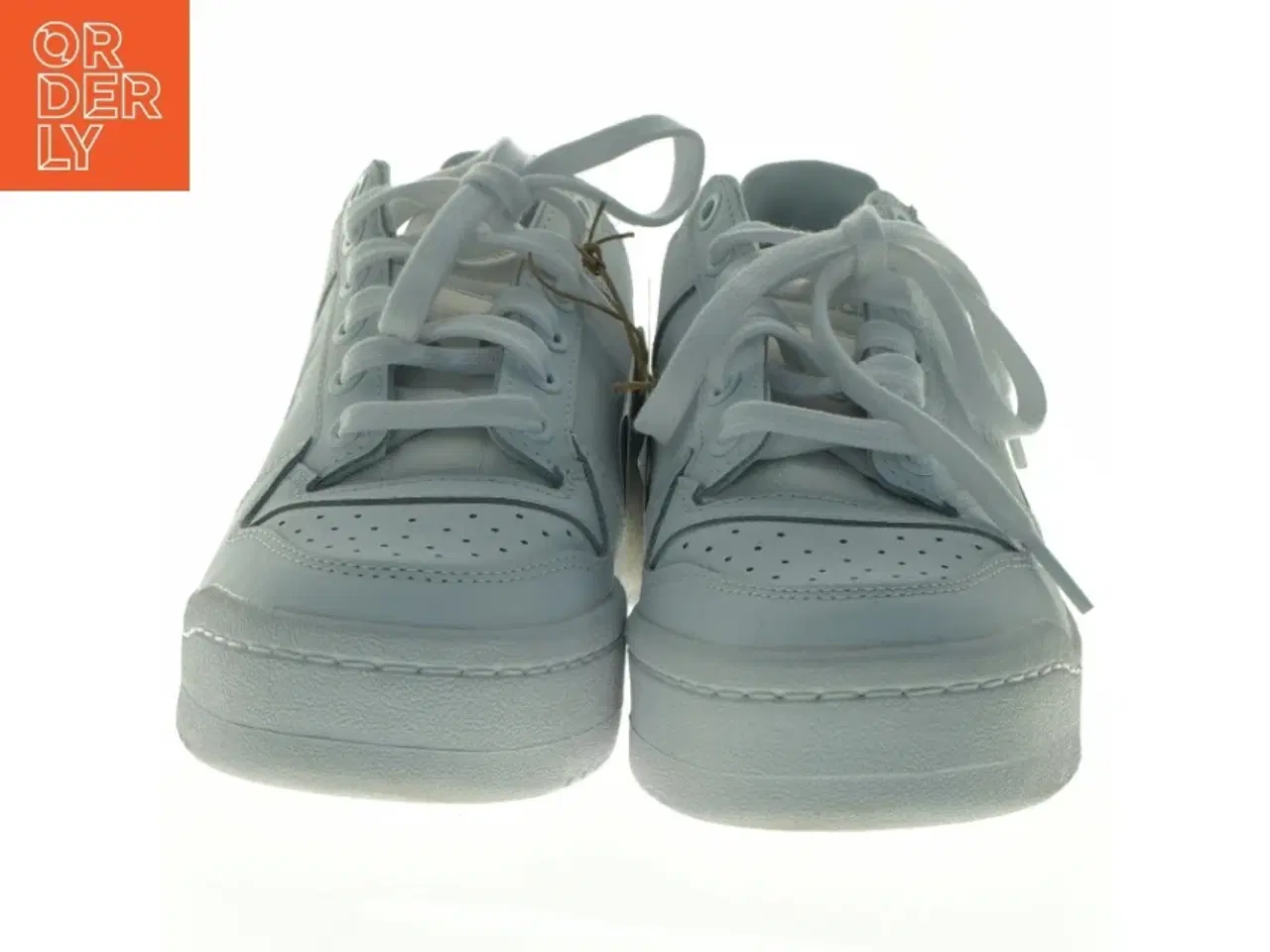 Billede 2 - Hvide sneakers fra Adidas (str. 38)