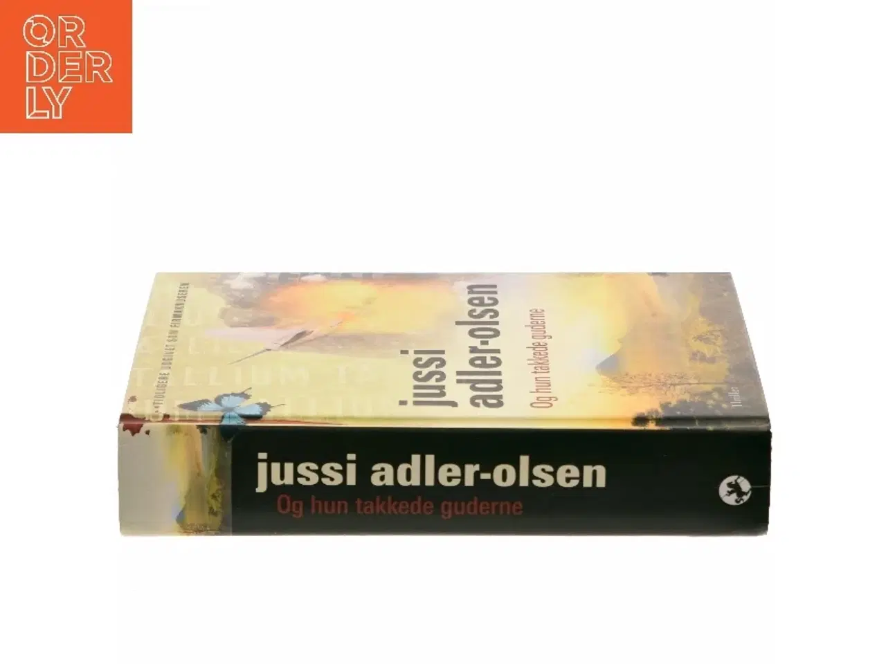 Billede 2 - Og hun takkede guderne af Jussi Adler-Olsen (Bog)