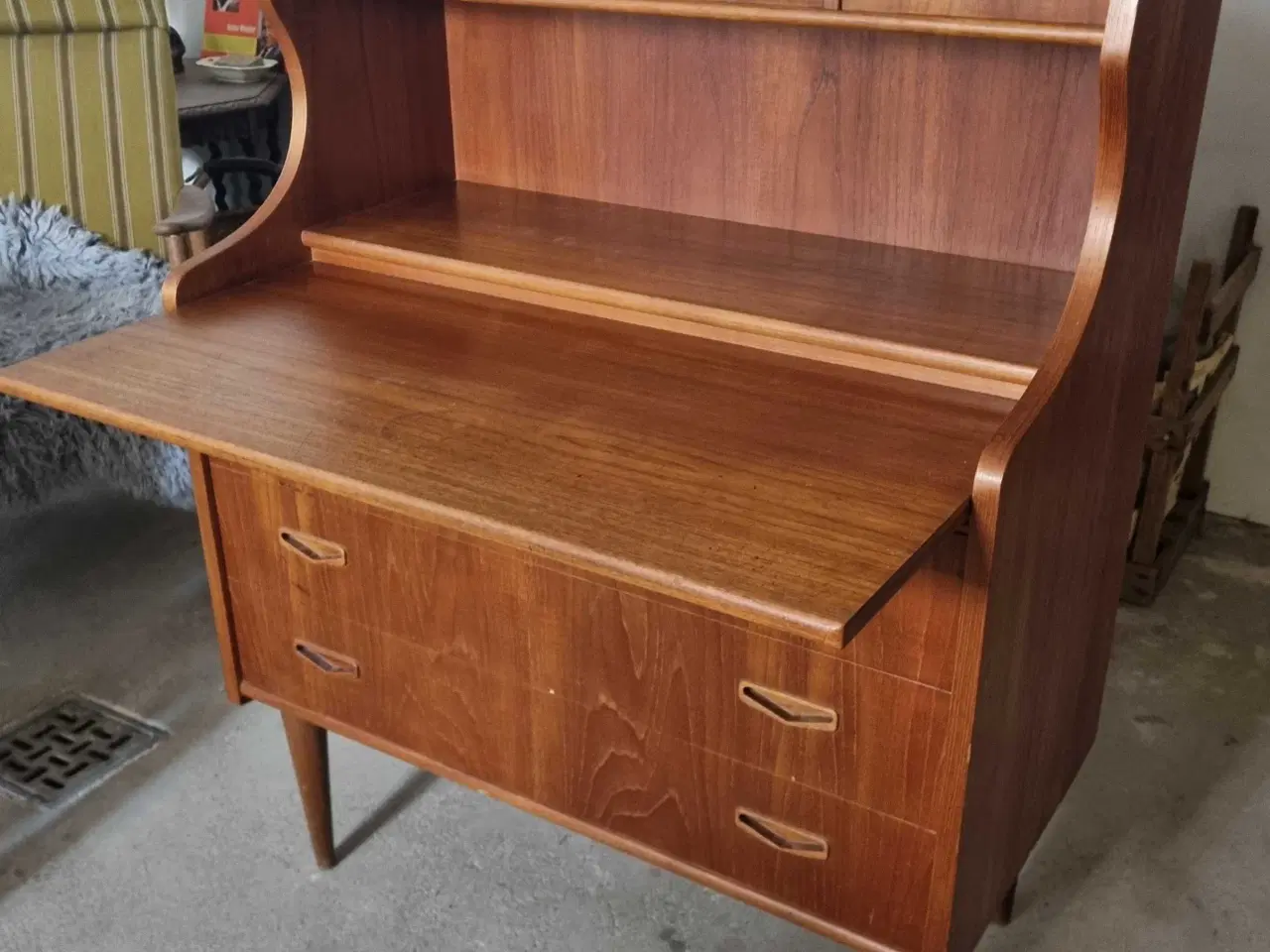 Billede 3 - Teaktræs chatol/sekretær fra 1960'erne dansk desin