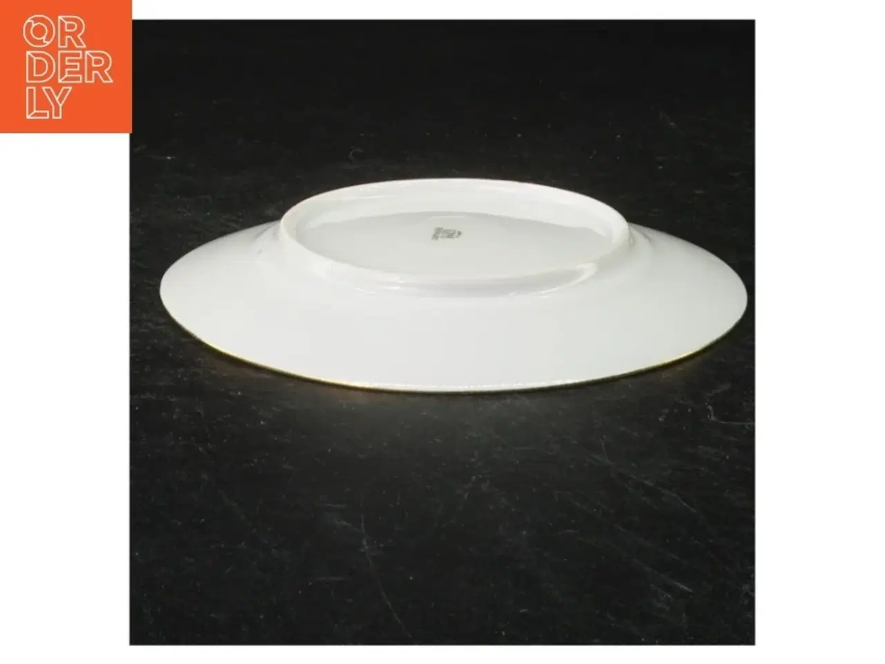 Billede 2 - Porcelænstallerkener med guldkant