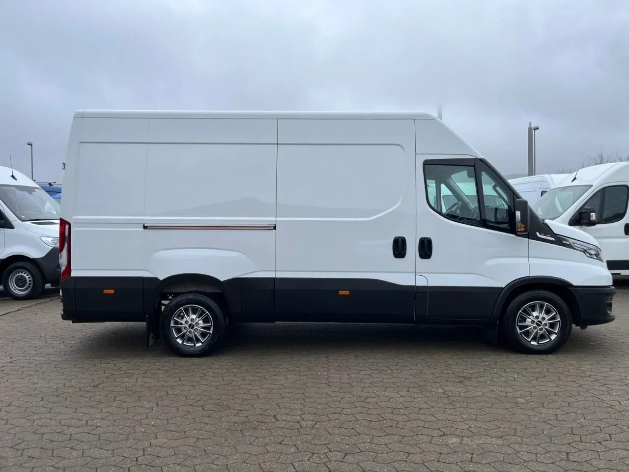 Billede 4 - Iveco Daily 3,0 35S18 12m³ Van AG8