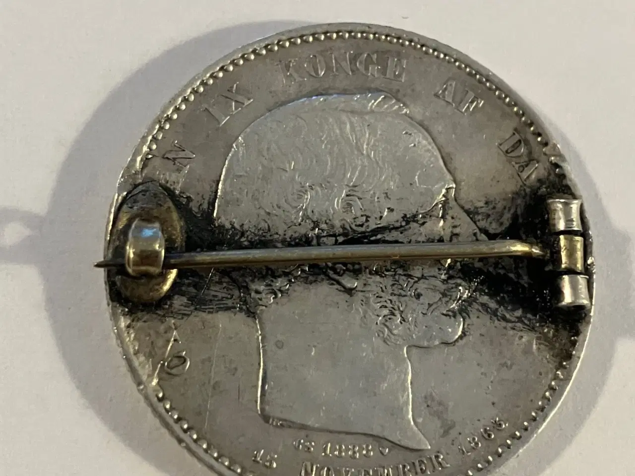Billede 1 - 2 Kroner 1888 - Montering / Dårlig stand