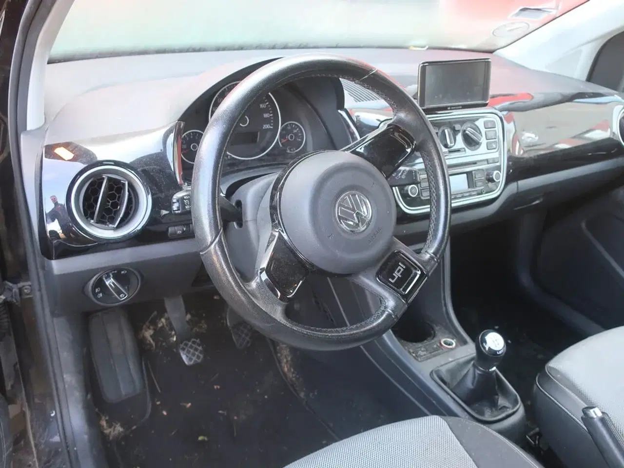 Billede 8 - Personbil VOLKSWAGEN UP! 1.0 (momsfri)