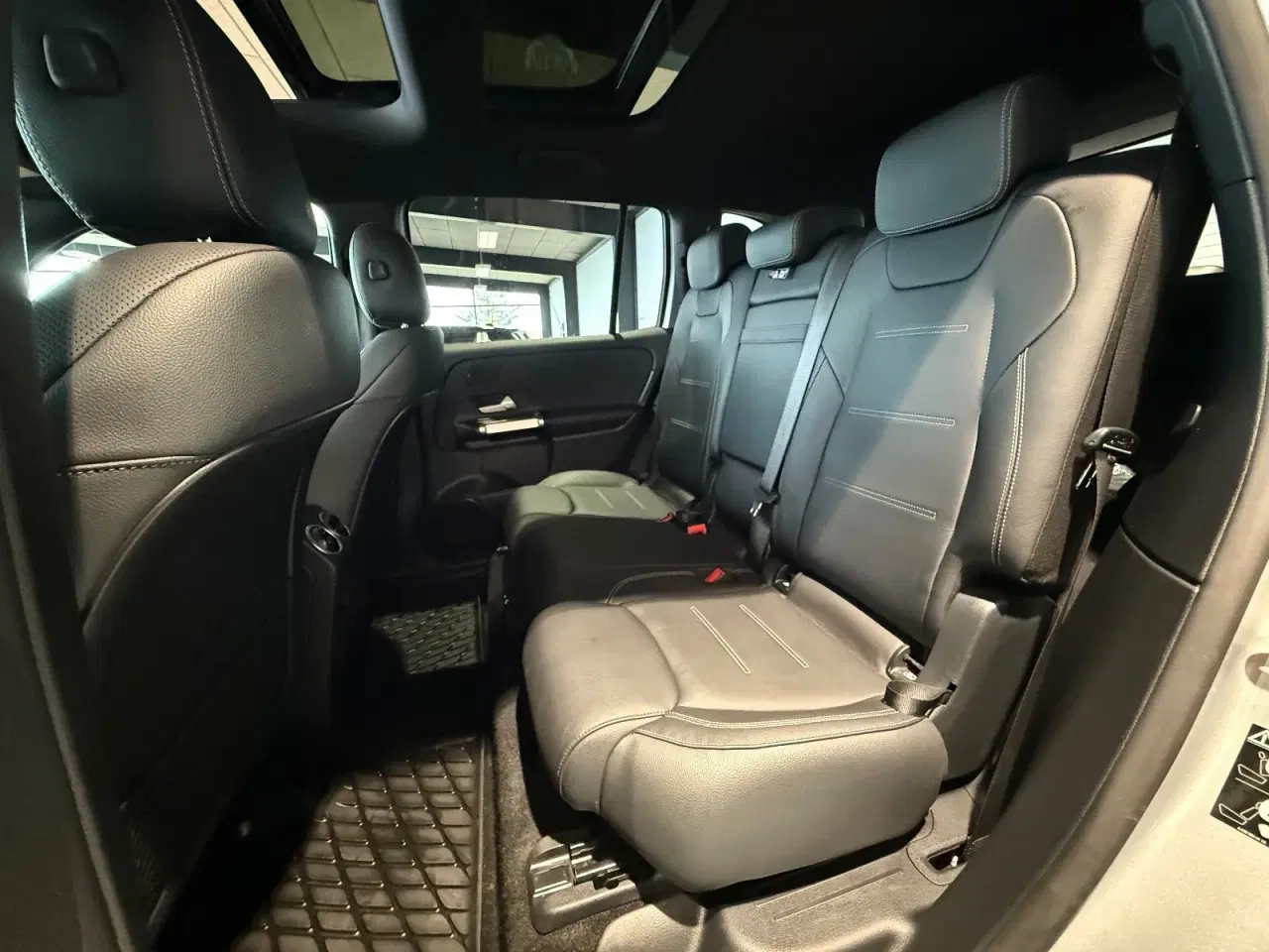 Billede 8 - Mercedes EQB300 AMG Line 4Matic