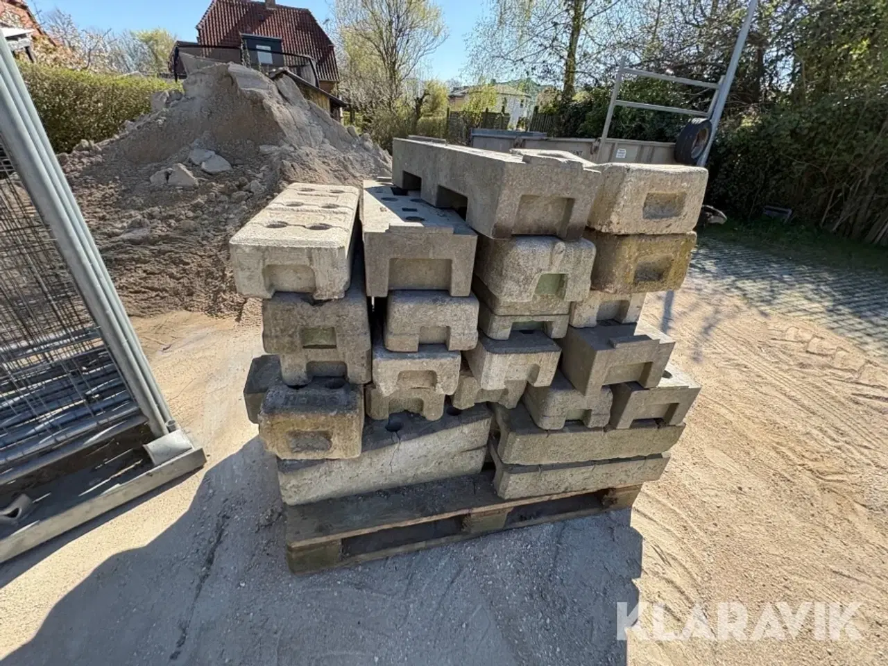 Billede 8 - Byggepladshegn 18 styk og fødder 30 styk