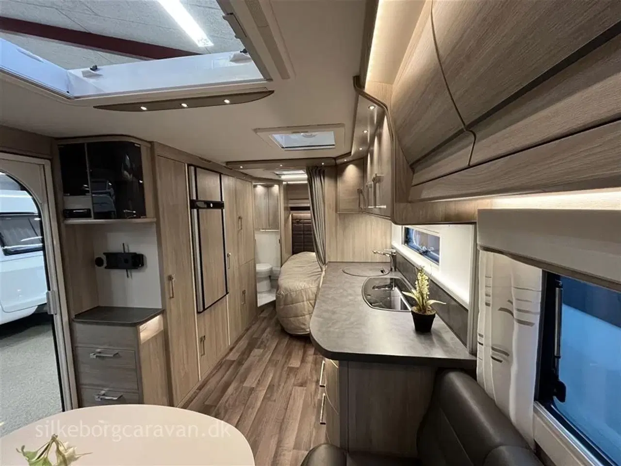 Billede 11 - 2023 - Kabe Smaragd 520 XL KS Queen Selction