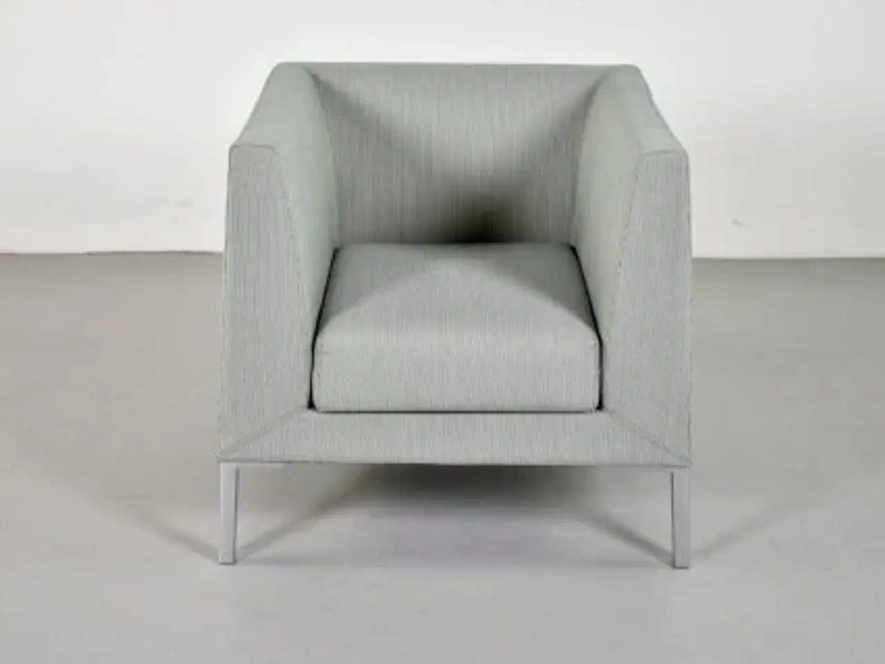 Billede 1 - Paustian loungestol med grå/grønt polster og grå metalben