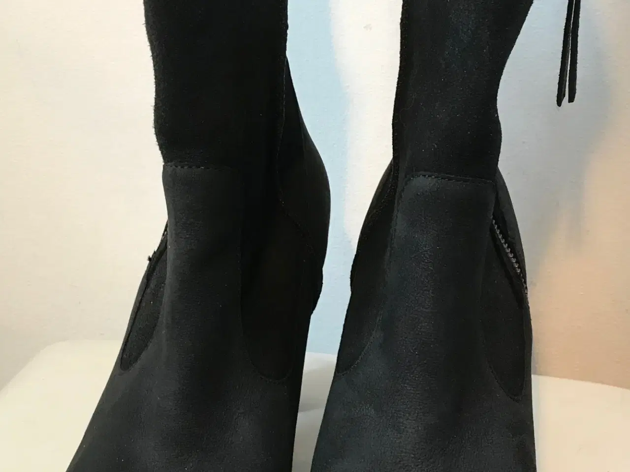 Billede 2 - Ugg, støvler, str 39