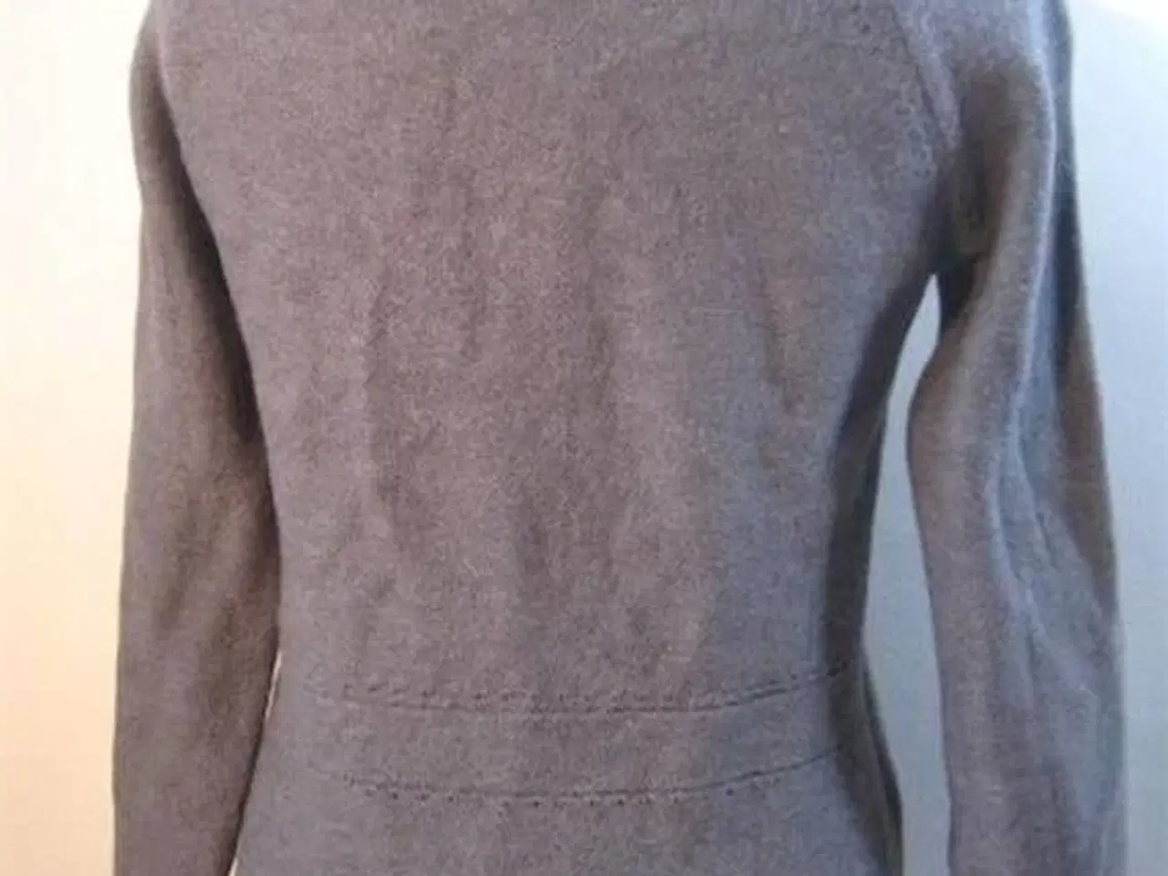 Billede 5 - Cacharel, strikbluse, str 36