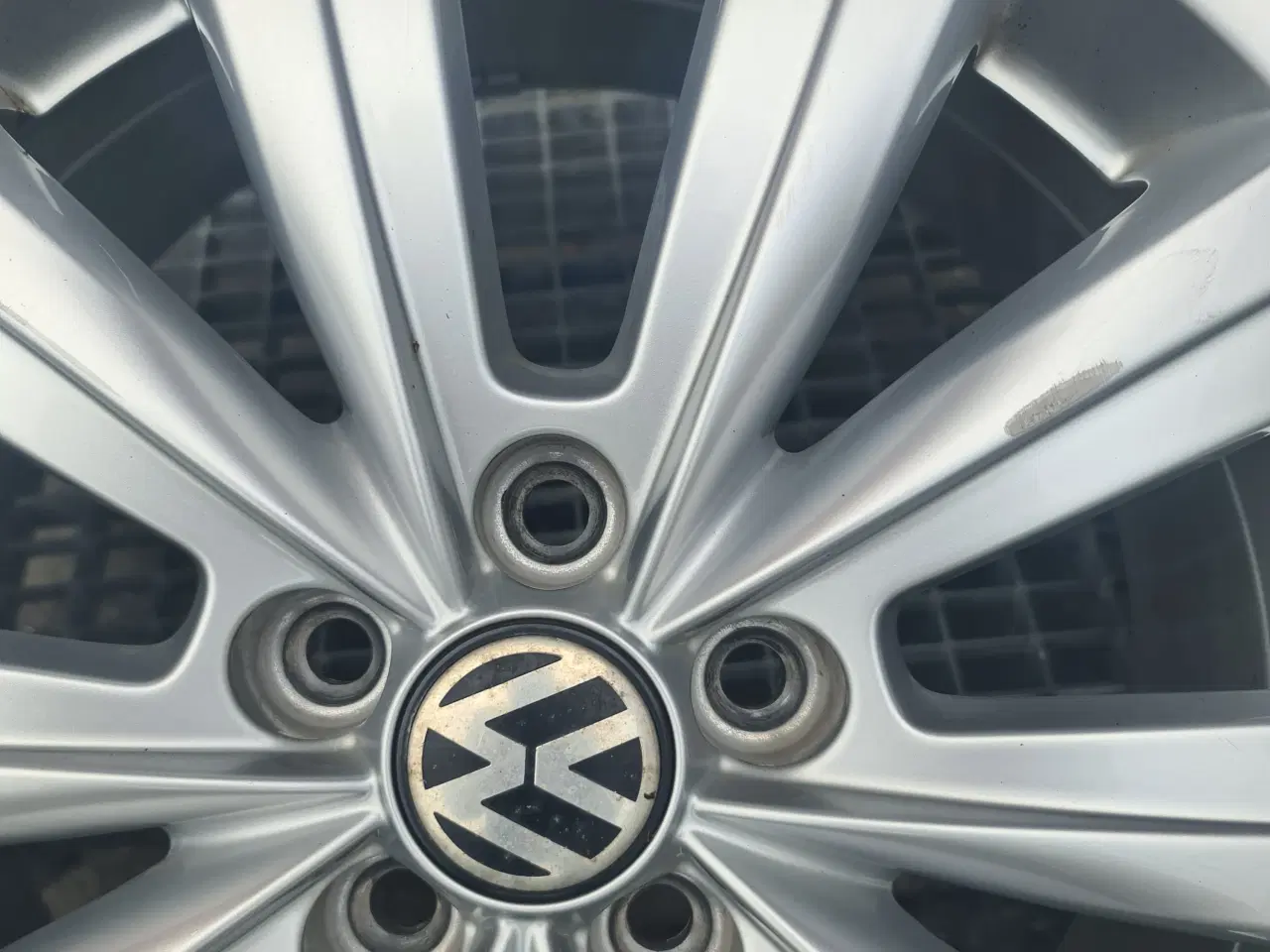 Billede 3 - Volkswagen Vinterdæk med fælge 205/60R16