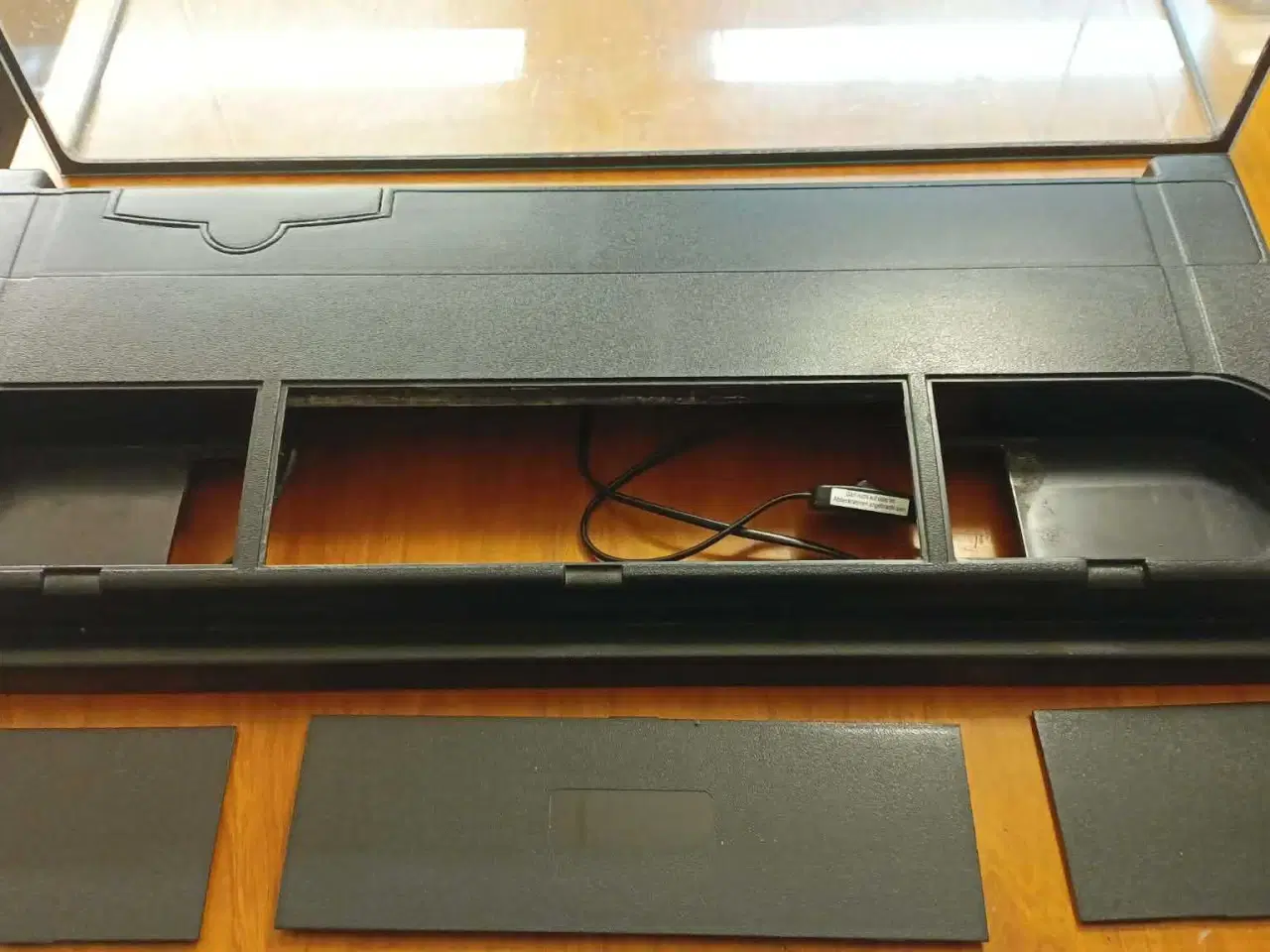 Billede 3 - Juwel 95 L akvarium m tilbehør