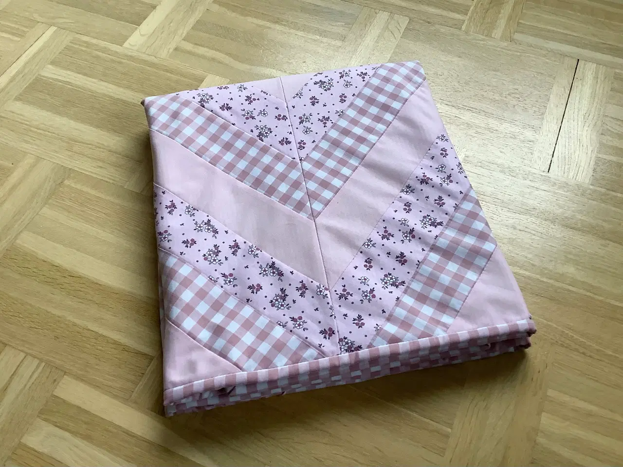 Billede 3 - Luksus babytæppe i patchwork