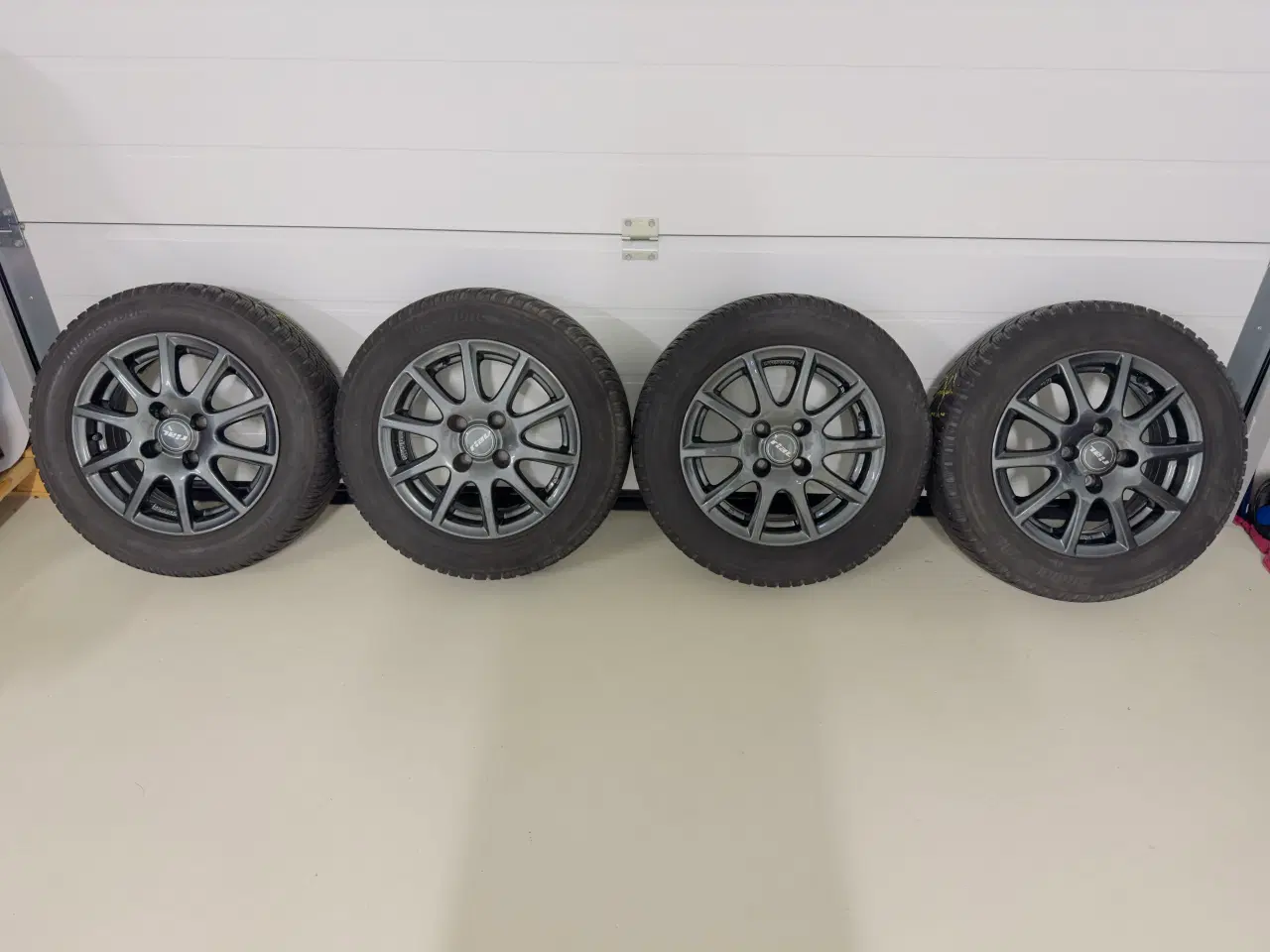 Billede 1 - Vinterhjul til up/ citigo/ mii