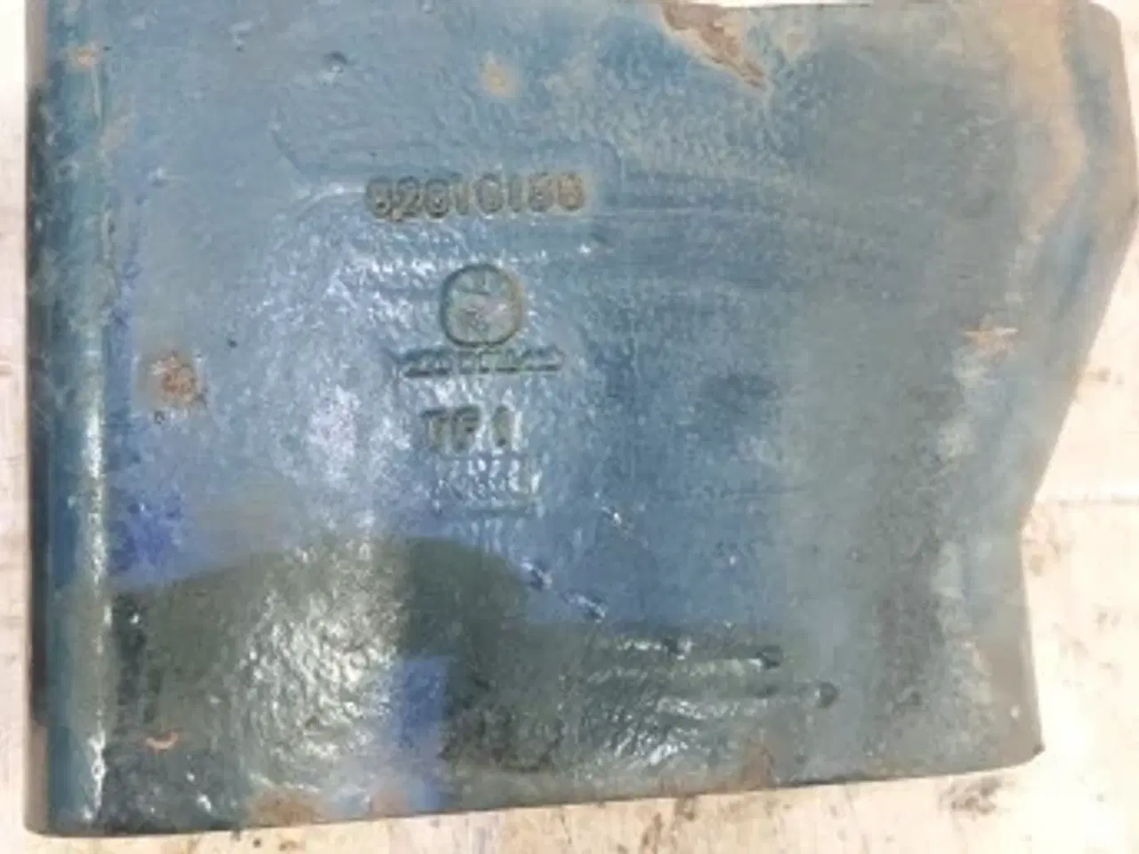 Billede 4 - New Holland TM140 Spacer 22kg 82016138