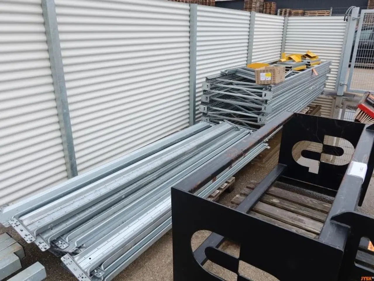 Billede 1 - PALLEREOL beslag