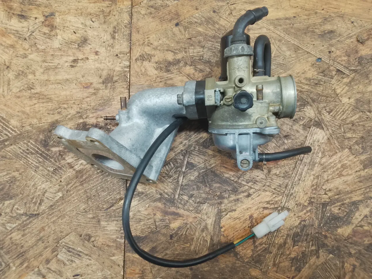 Billede 1 - Næsten ny original karburator til pgo