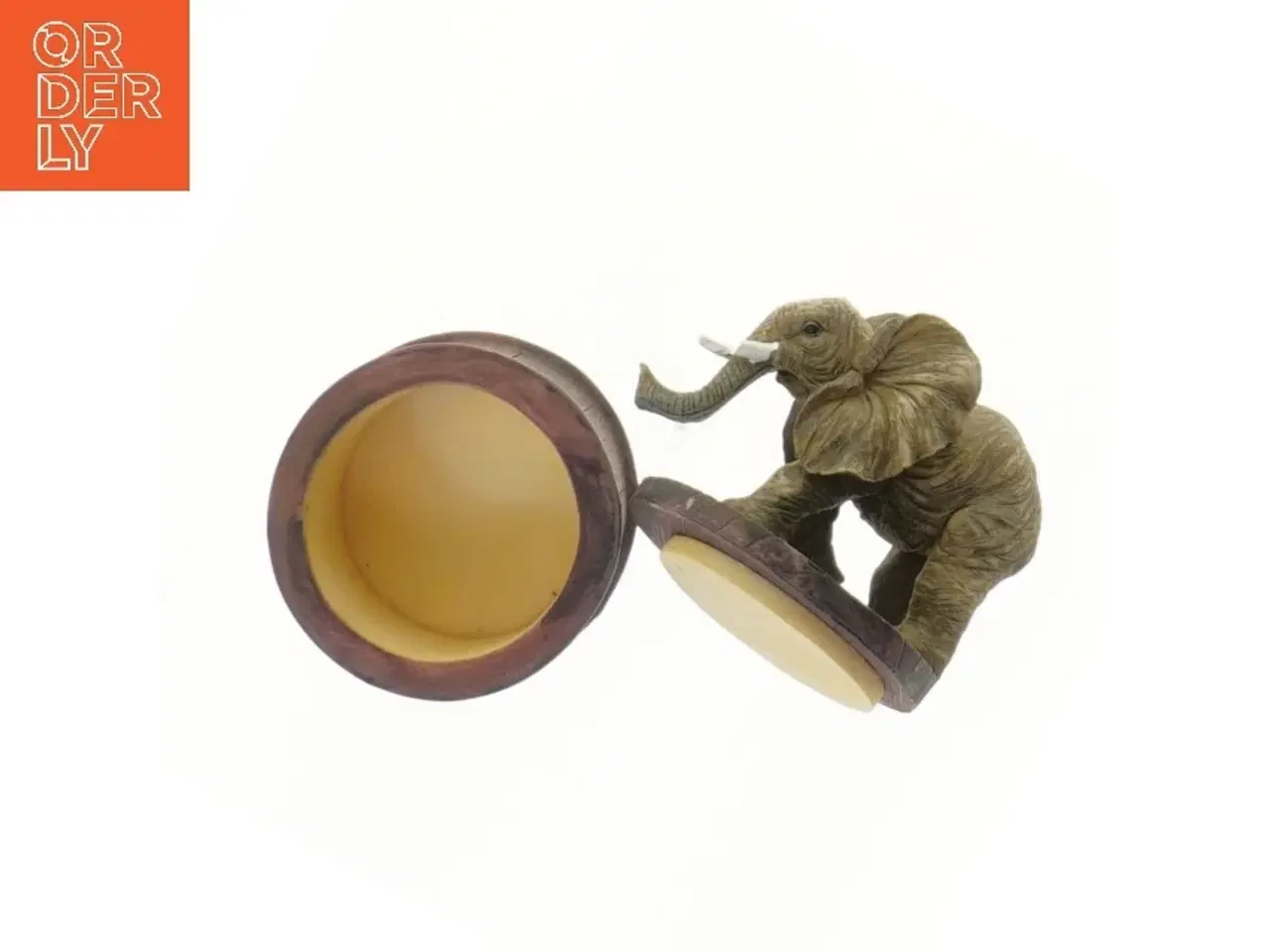 Billede 3 - Elefant dekoration på trææske (str. Ø 7,5x10 cm)