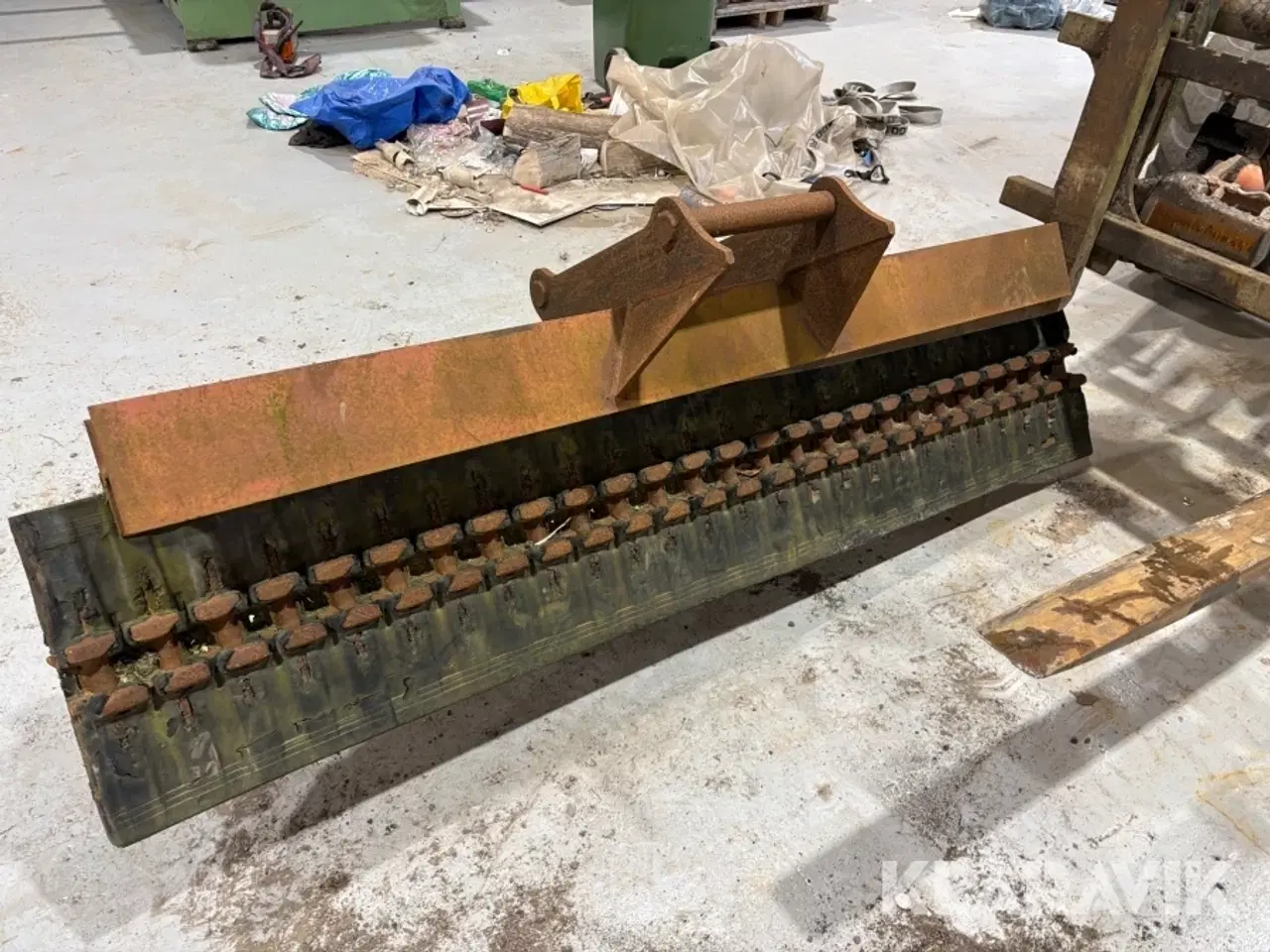 Billede 2 - Gummikost til grave maskine