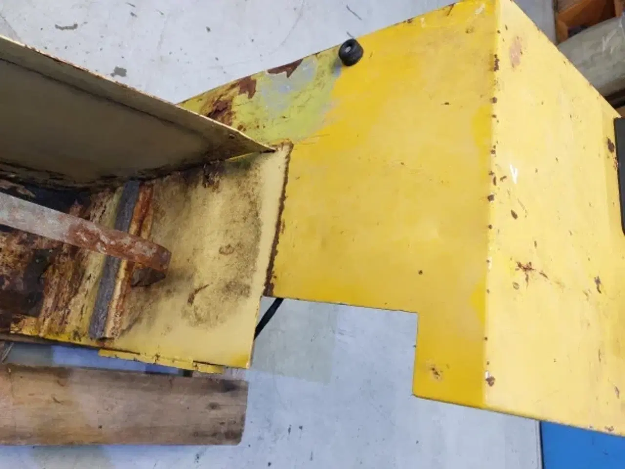 Billede 3 - Kramer 712 Hjulskærm L. 1633000810