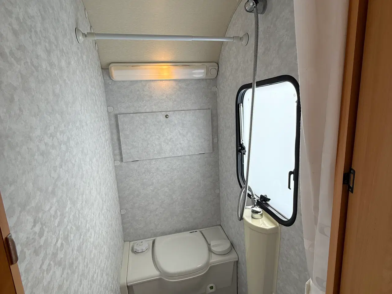 Billede 11 - 2005 Adria 432 PX / Med Fortelt