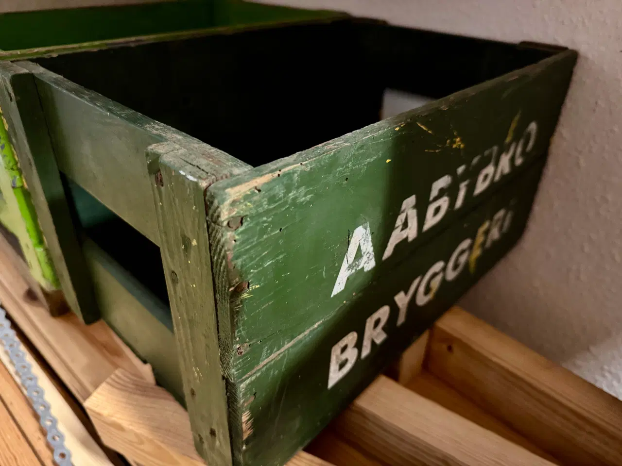 Billede 2 - Carlsberg, Aabybro Bryggeri, trækasse i grøn farve