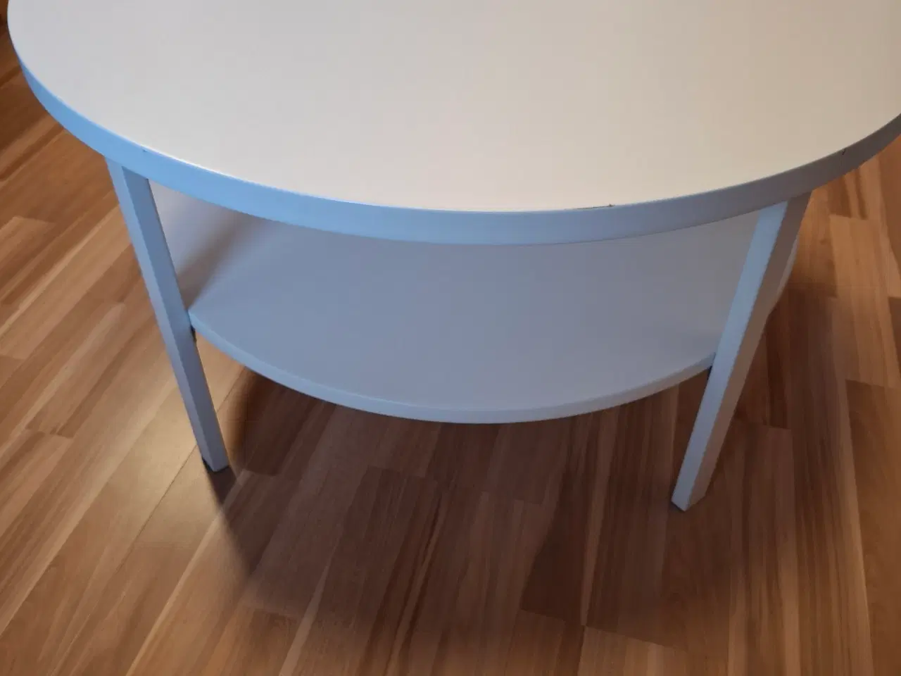 Billede 1 - Rund sofabord i hvid