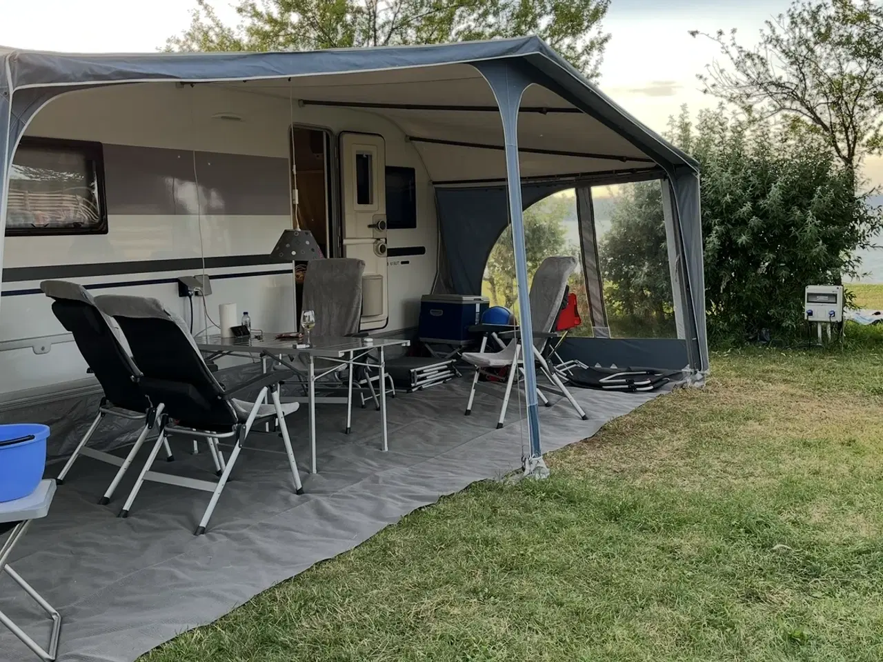 Billede 7 - Adria Adora lige til at tage på ferie i.