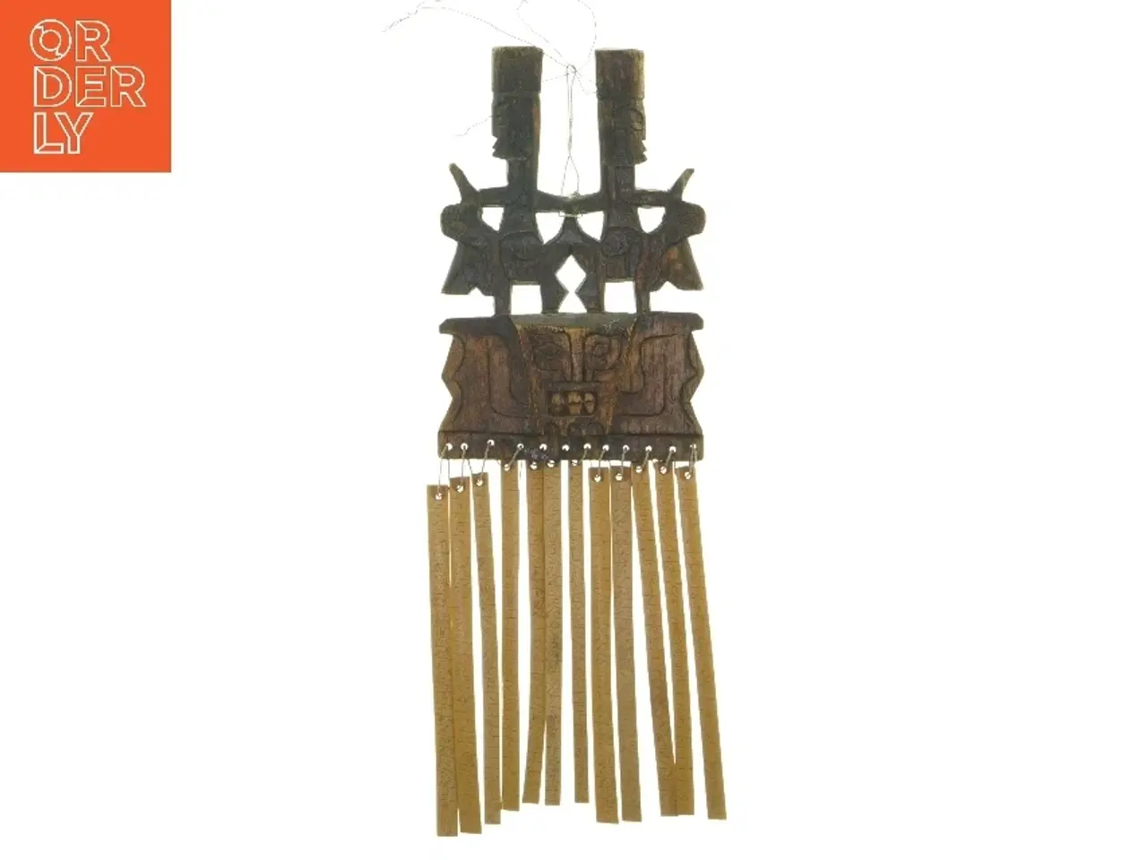 Billede 1 - Vægdekoration med træudskæringer (str. 35x5x12 cm)