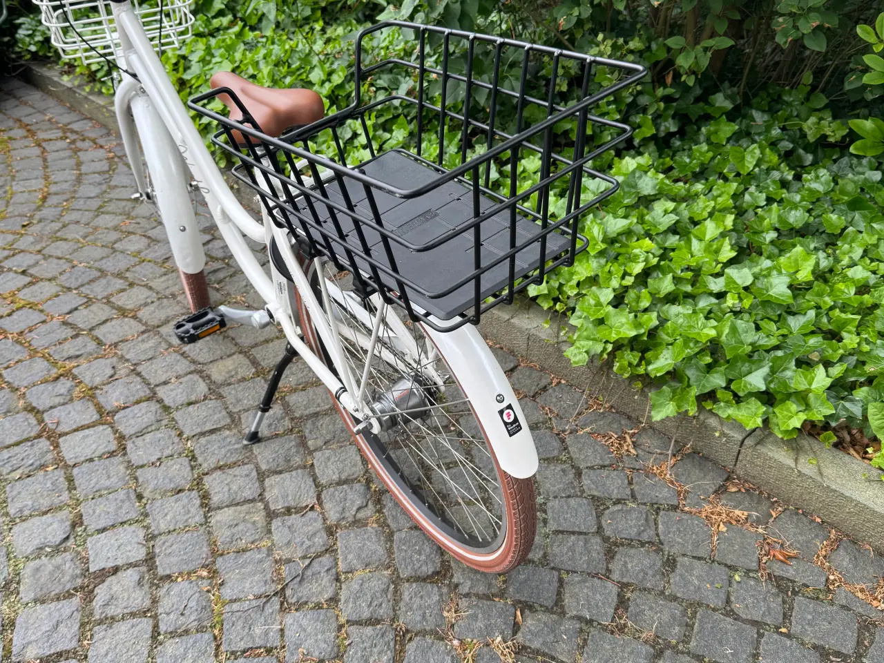 Billede 2 - Næsten ny Winther pige cykel 26”