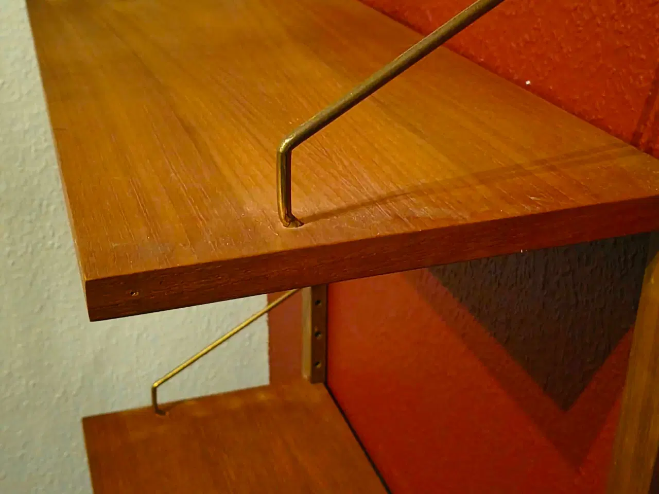 Billede 4 - Teak vangereol i klassisk 60'er stil