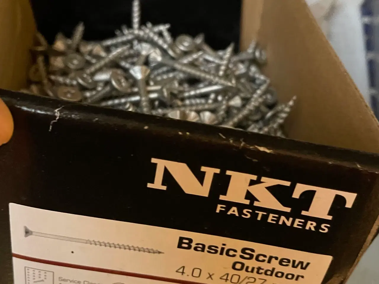 Billede 2 - Skruer og lidt søm