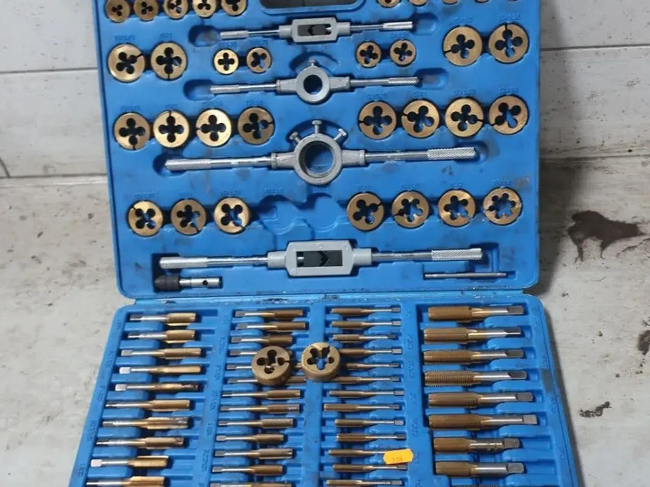 Billede 1 - Gevindskæresæt