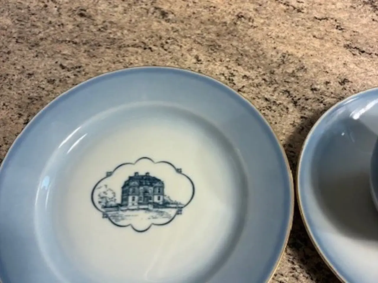 Billede 1 - Slotskopper med sidetallerkener