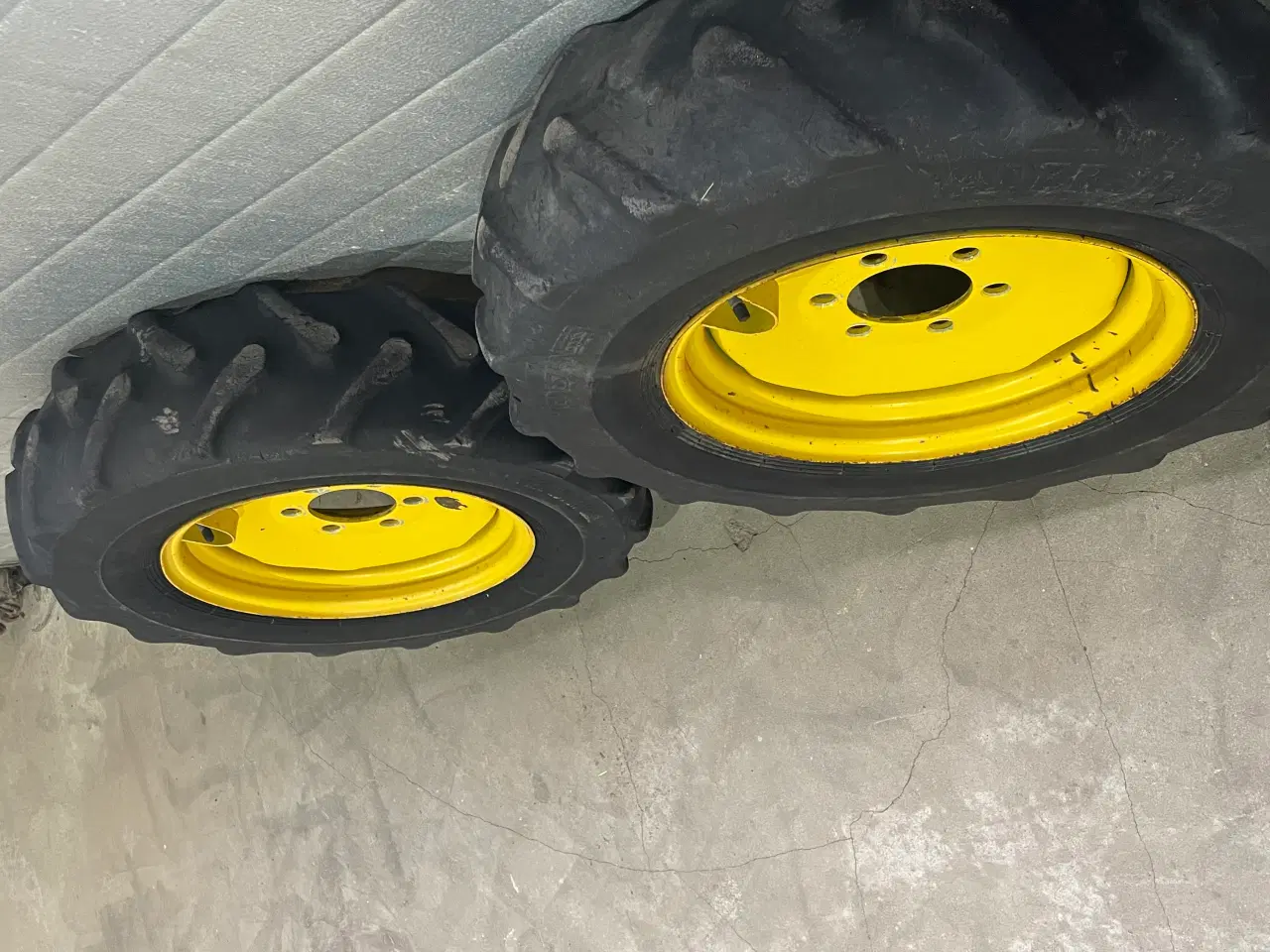 Billede 3 - 2 stk. Vaderstad 7.00 - 15 komplette hjul.
