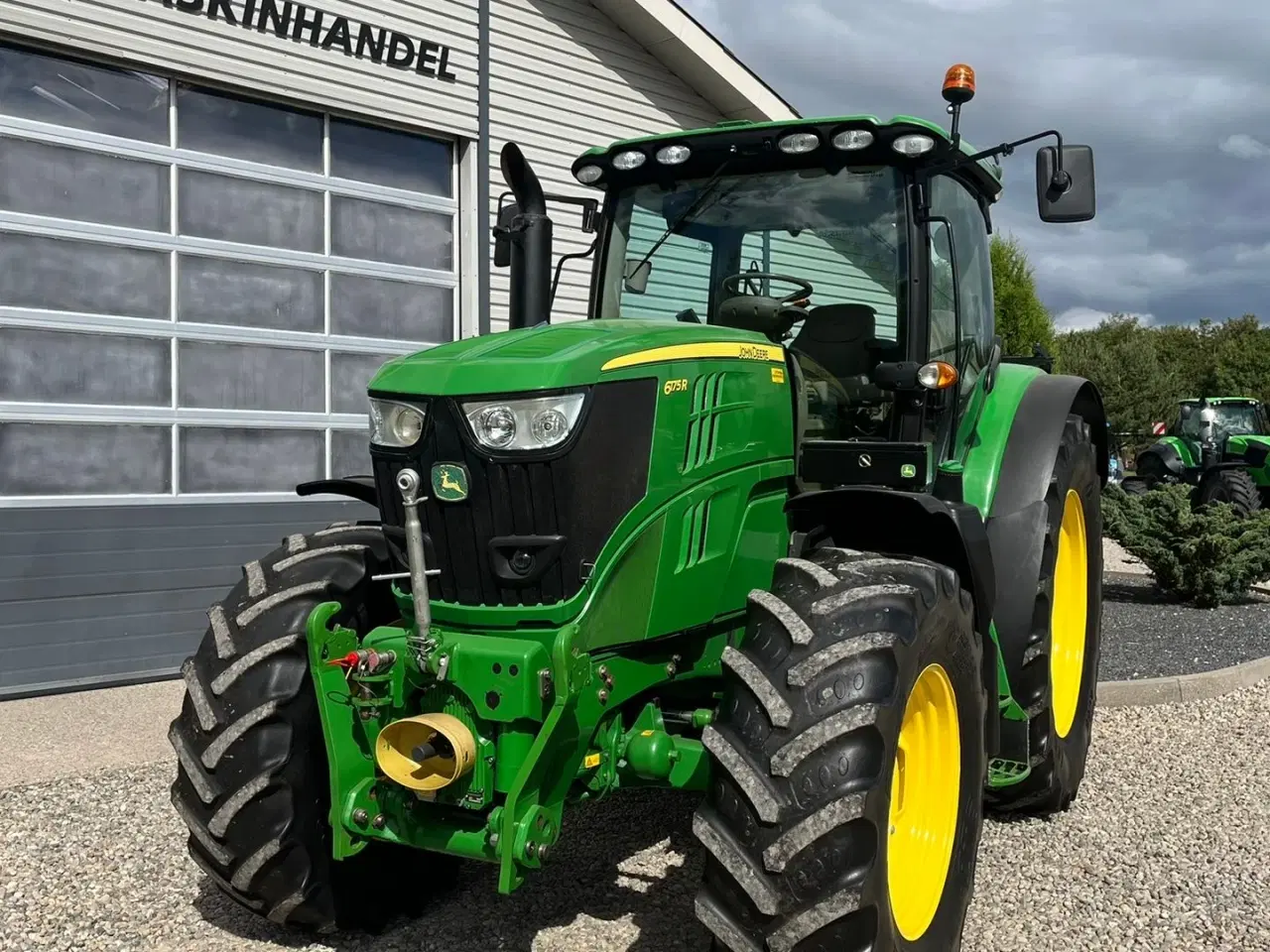 Billede 9 - John Deere 6175R Med frontlift og frontPTO samt luft anlæg
