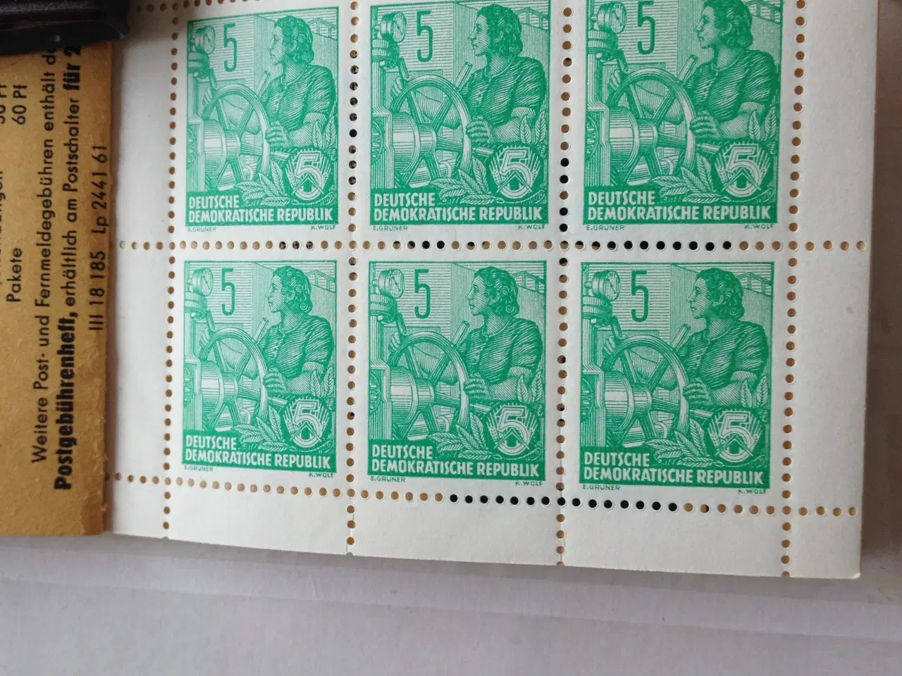 Billede 3 - DDR frimærkehæfter