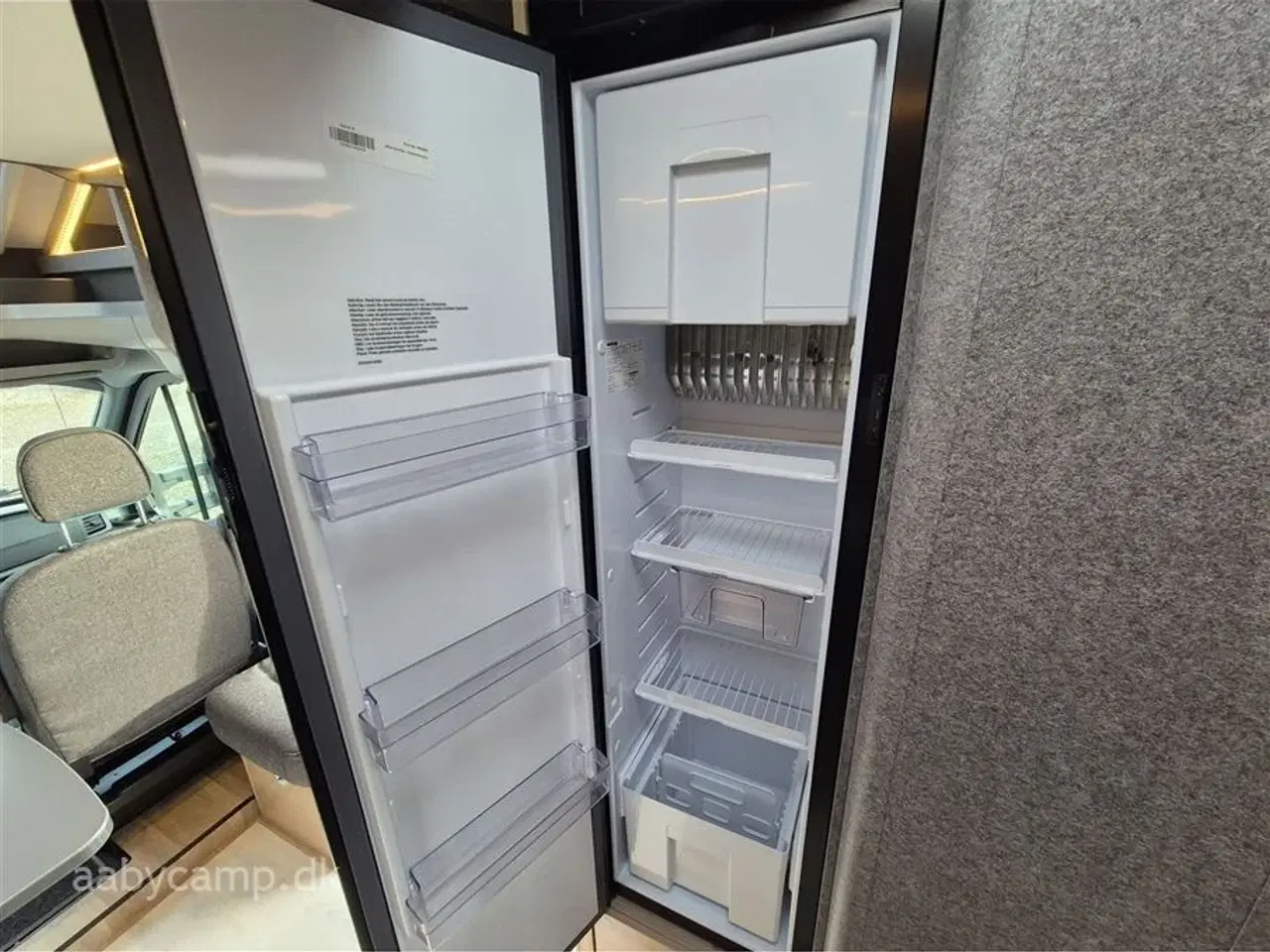 Billede 13 - 2023 - Dethleffs Just GO T7055 EB AUT. Automatgear. Solceller. Batteri. Markise. Elektrisk indgangstrin. Kun 29,000 Km !!!