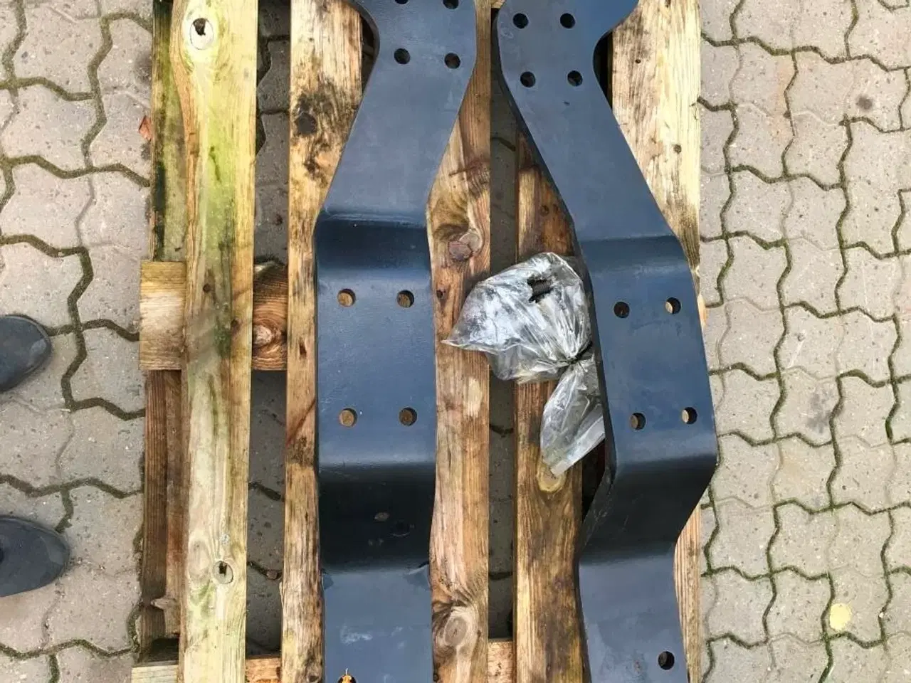 Billede 1 - New Holland SIDEVANGER: T7215S