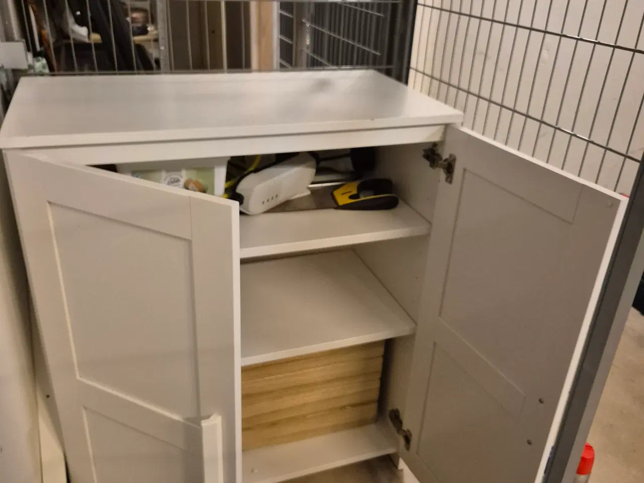 Billede 1 - Skab med låger, Brimnes fra IKEA, hvid